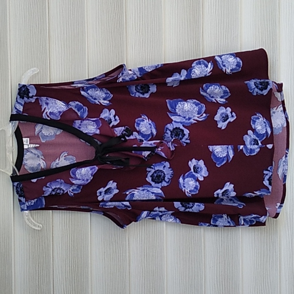 ELLE Cranberry Top with Light Blue Flowers, trim with Black Bow
